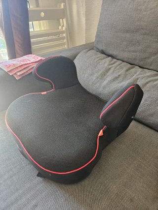 Alzador coche niños negro con ribete rojo