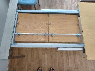Mesa de salón extensible madera y metal
