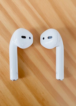 AirPods 2 con caja original. Originales