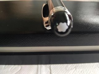 Bolígrafo Mont Blanc Negro