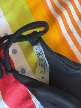 Tanga bikini negro