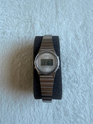 Reloj Casio Vintage Mujer - Plata