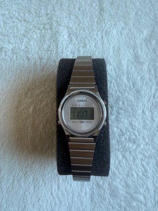 Reloj Casio Vintage Mujer - Plata