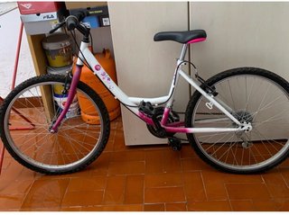 Bicicleta junior blanca y rosa