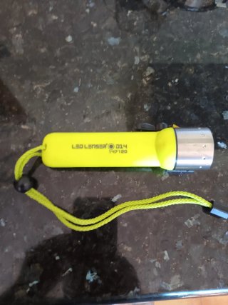 Linterna LED Lenser D14 Submarina