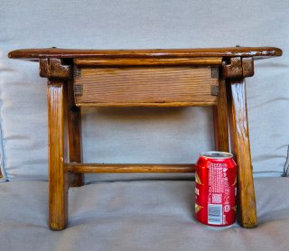 Mesa tocinera rústica hecha a mano