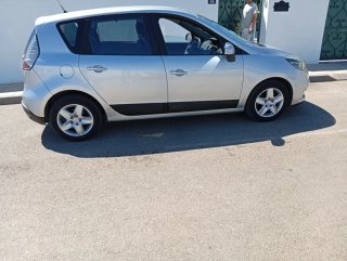 Renault Scenic 2012