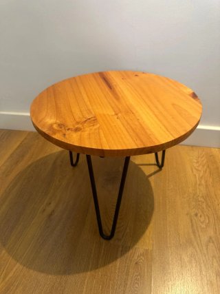 Taburete madera artesanal patas metal