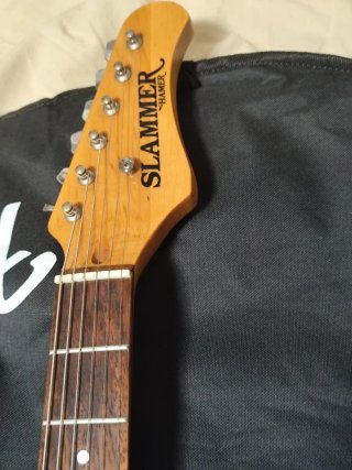 Guitarra Eléctrica Slammer Hammer Sunburst