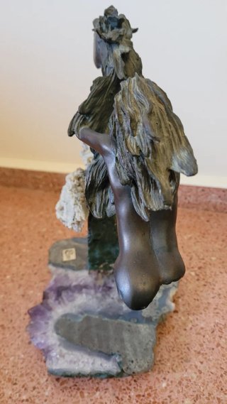 Escultura EBANO Cabalgando con Amatista