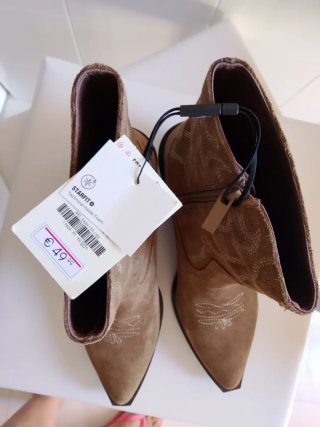 Botines cowboy piel Stradivarius T.36