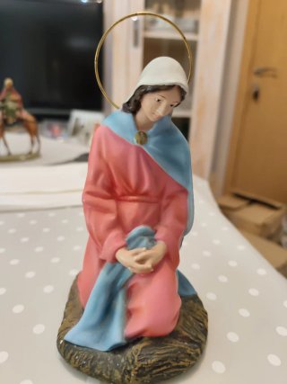 Virgen tipo Olot para belén, 16 ctms de altura.