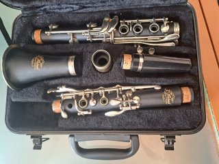 Clarinete J.Michael CL 400