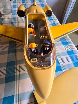 Avión Jet Privado Aero Line Playmobil