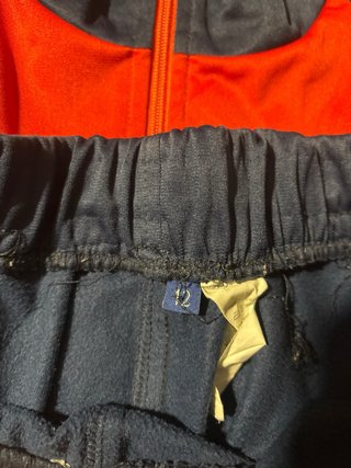 Chaqueta deportiva SP roja y azul
