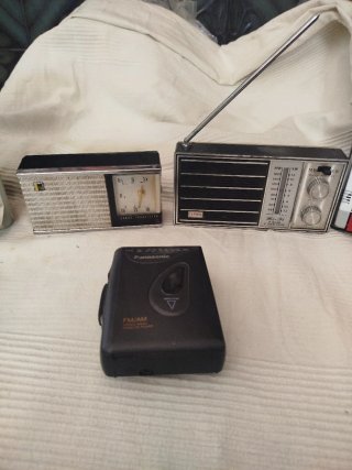 Lote radios y cassettes antiguos