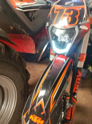 Moto KTM Enduro/Motocross Negra/Naranja
