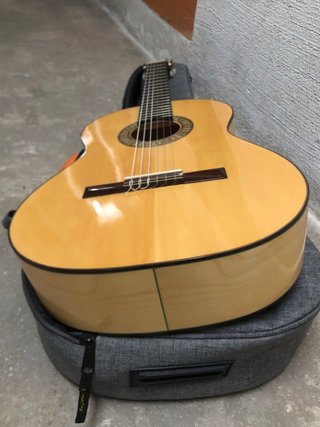 Guitarra Flamenca Azahar Abeto Macizo y Ciprés