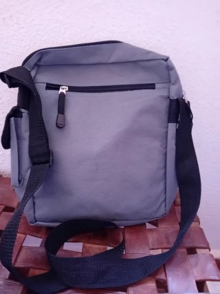 Bolso bandolera USG gris