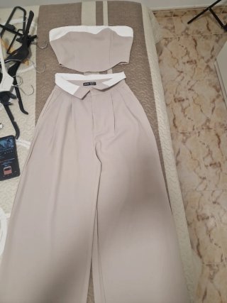 Conjunto SHEIN Top y Pantalón Ancho