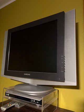 Televisor Samsung con aparato de tdt