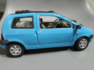 Renault Twingo 1/18