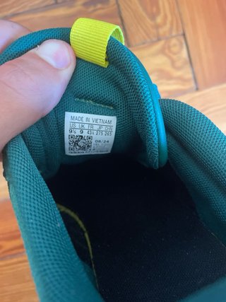 Scarpe Adidas verdi e gialle
