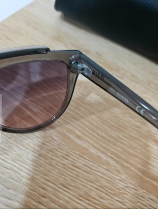 Gafas de sol Guess negras y grises