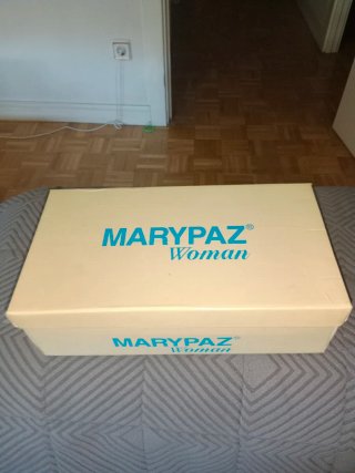 Zapatos de salón Marypaz charol burdeos talla 38