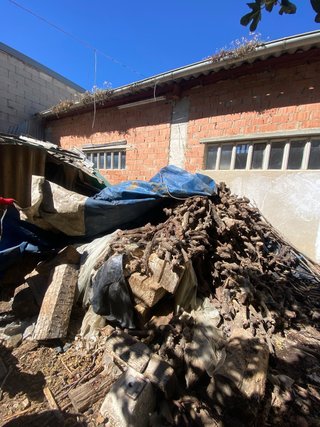 Leña para chimenea o barbacoa