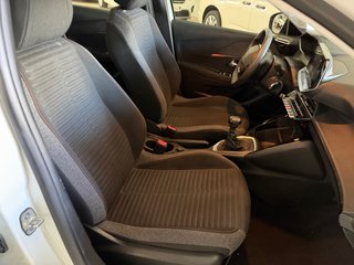 Peugeot 208 2021