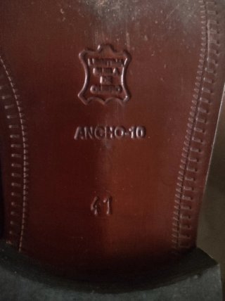 Zapatos de vestir marrones en piel para hombre