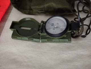 Material de montaña, senderismo, bushkraft