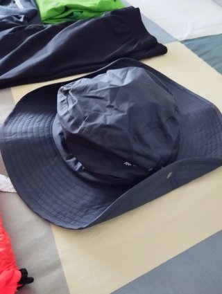 Material de montaña, senderismo, bushkraft