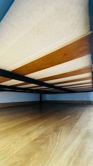 Cama y somier 135x90