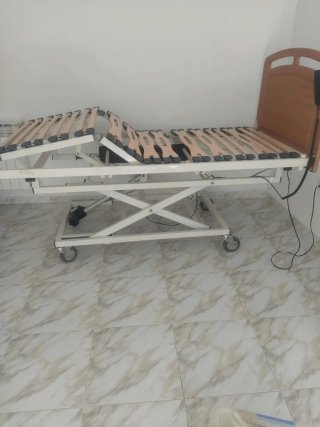 Cama articulada eléctrica