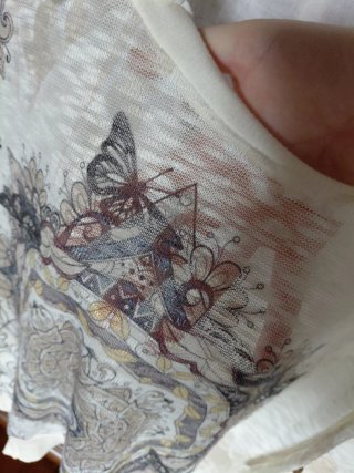 Doppia maglia bianca con decoro