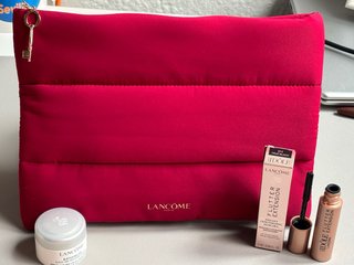 Neceser Lancôme Rosa con Llavero Llave Dorada