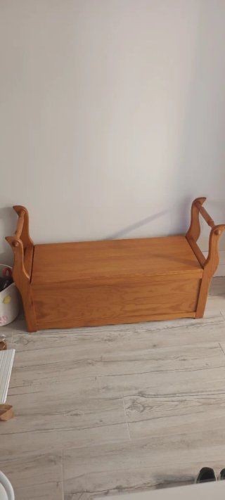 Baúl madera maciza