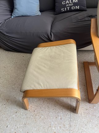 Sillón de piel Ikea con reposapiés