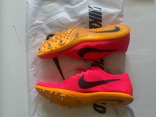 Clavos atletismo Nike Mamba V6
