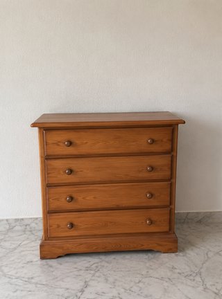 Dormitorio completo de madera maciza, color cerezo