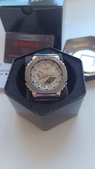 Reloj Casio G-Shock GM-2100