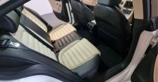 Volkswagen Passat CC 2011