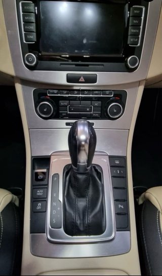 Volkswagen Passat CC 2011