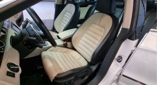 Volkswagen Passat CC 2011