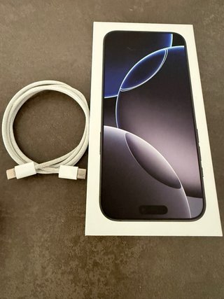 iPhone 16 Pro Max 256GB Negro Titanio 100% Bateria
