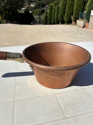 Paiolo in rame con manico in legno
