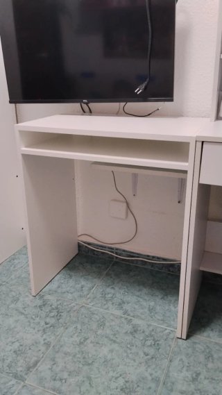 Escritorio blanco