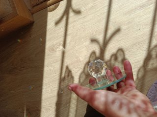 Expositor espejo cristal con pie